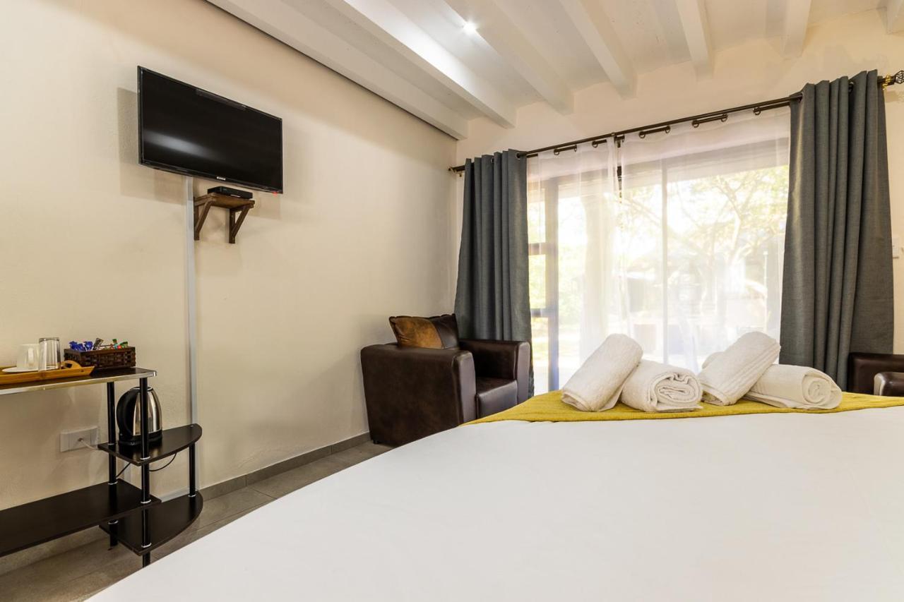 Nyathi Lodge Richards Bay Extérieur photo