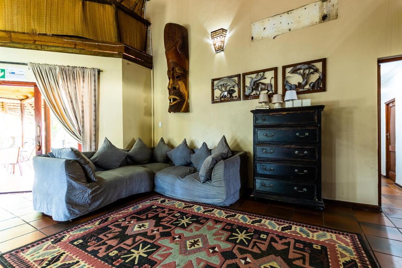 Nyathi Lodge Richards Bay Extérieur photo