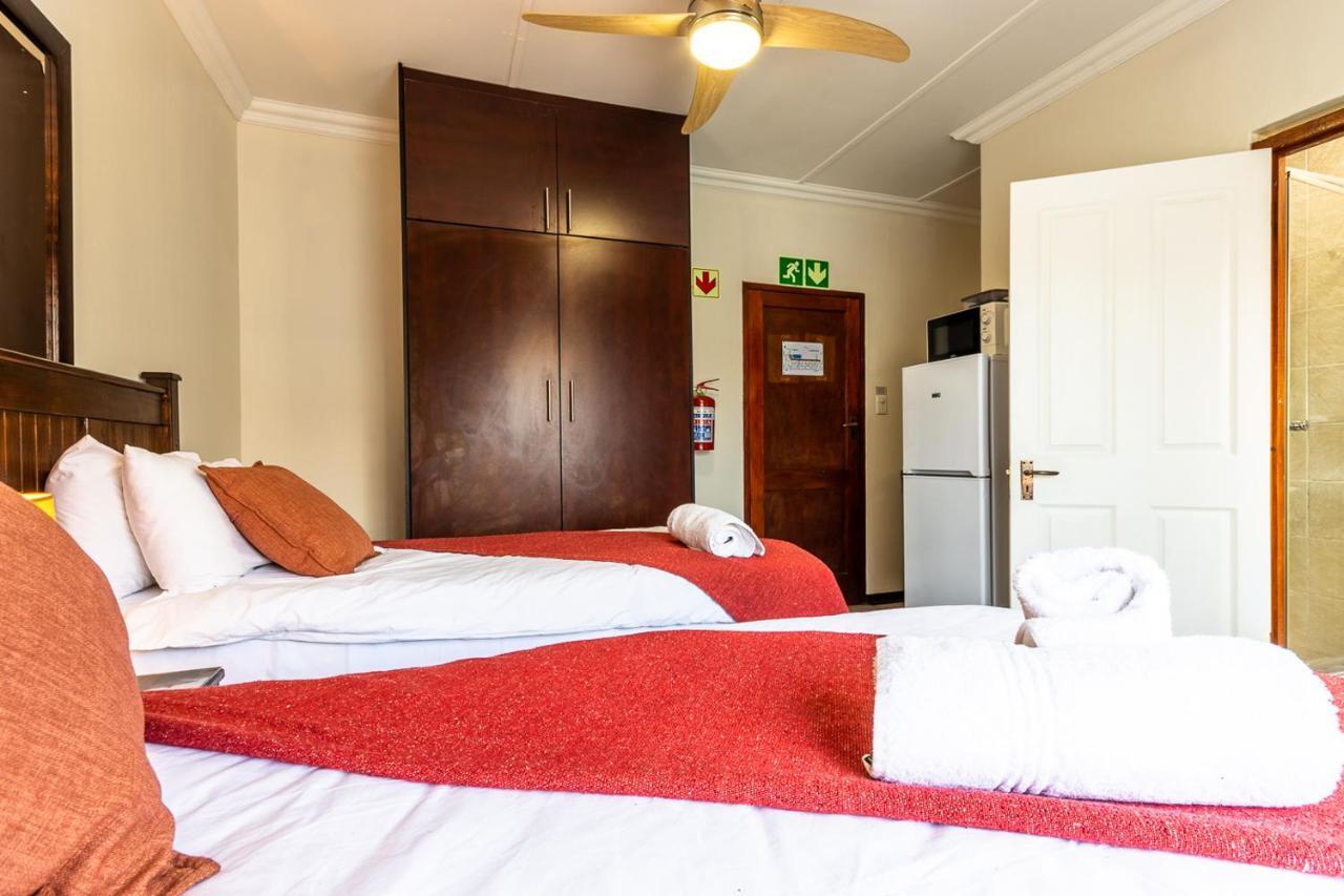 Nyathi Lodge Richards Bay Extérieur photo
