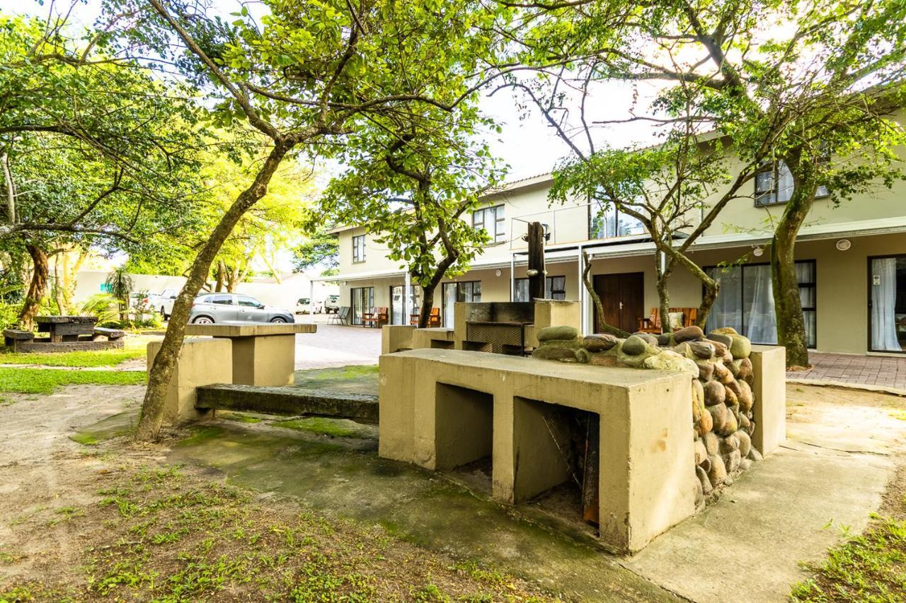 Nyathi Lodge Richards Bay Extérieur photo